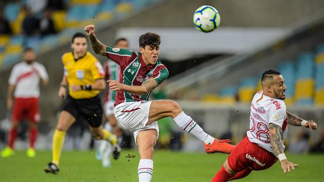 Fluminense deixa a degola após vencer reservas do Internacional