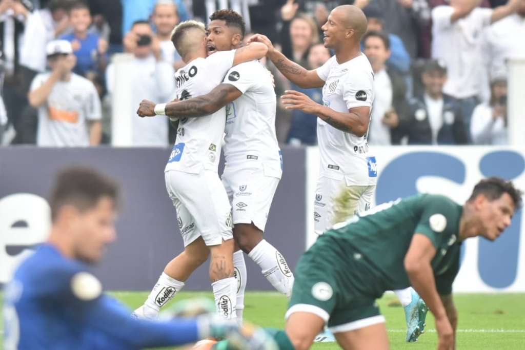  Marinho destaca intensidade do Santos em goleada: 'É o que Sampaoli pede'