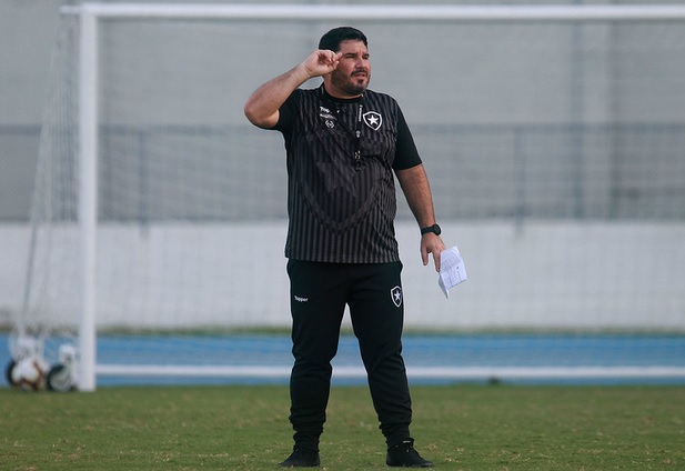 Barroca aponta “gol cedo” como determinante para vitória do Botafogo