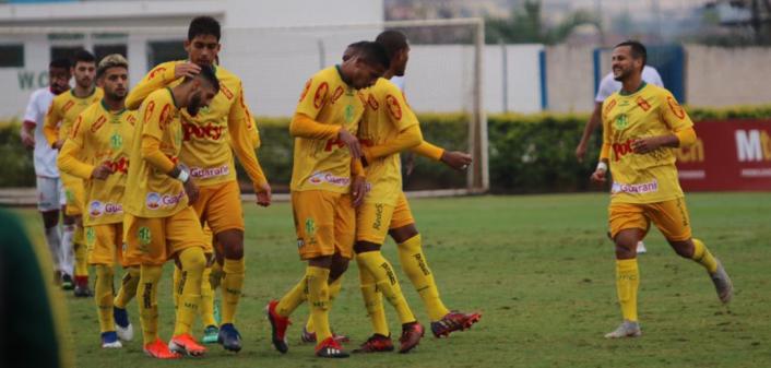 Mirassol balançou as redes seis vezes