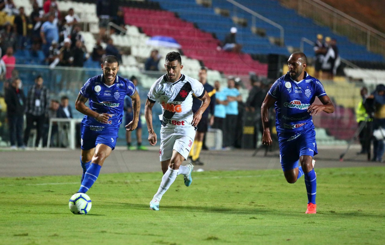 Luxemburgo admite má atuação do Vasco contra o CSA: “Ganhamos um ponto”