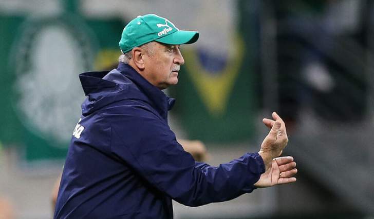 Felipão nega pedido de demissão no Palmeiras e não comenta protestos da torcida