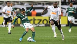 Artilheiro dos clássicos em 2019, Manoel tem futuro indefinido no Corinthians