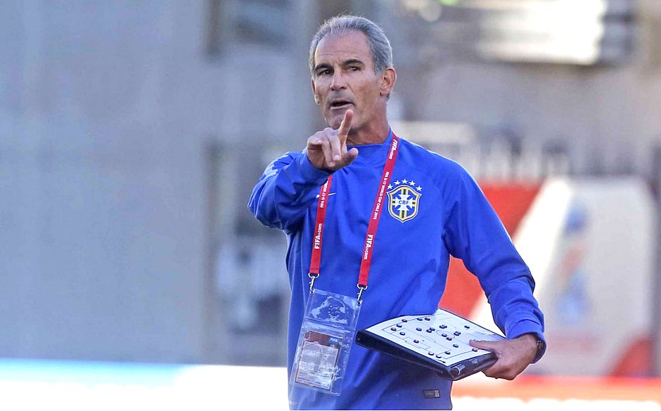 Série B: Um dia após demitir Loss, Vitória define novo treinador