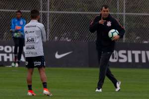 Corinthians se reapresenta após clássico e direção veta trio emprestado ao Goiás