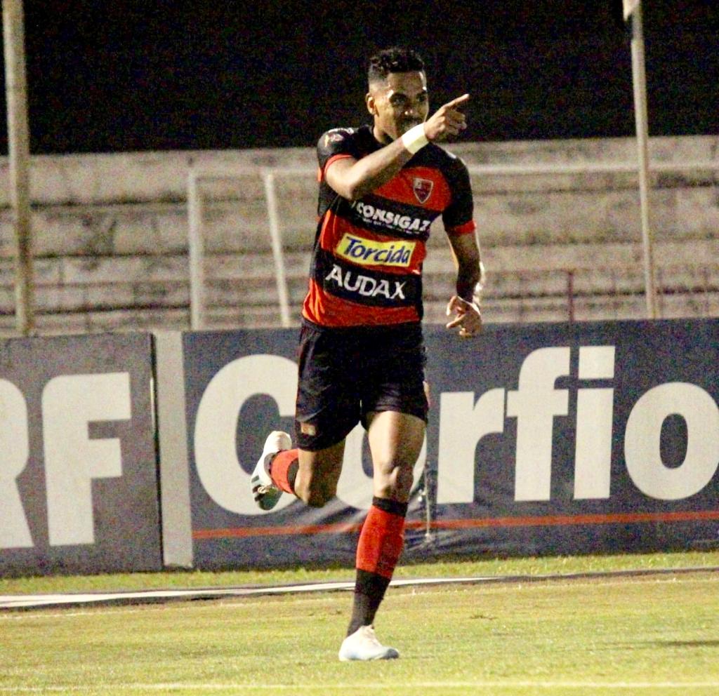 Série B: Artilheiro do Oeste espera dificuldade em confronto direto