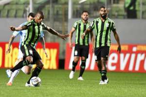 Série B: Felipe Conceição cita desgaste do América, mas avisa: 'Quebramos barreira'