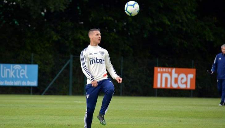 Atacante do São Paulo, Antony entra na mira de equipe campeã da Liga dos Campeões