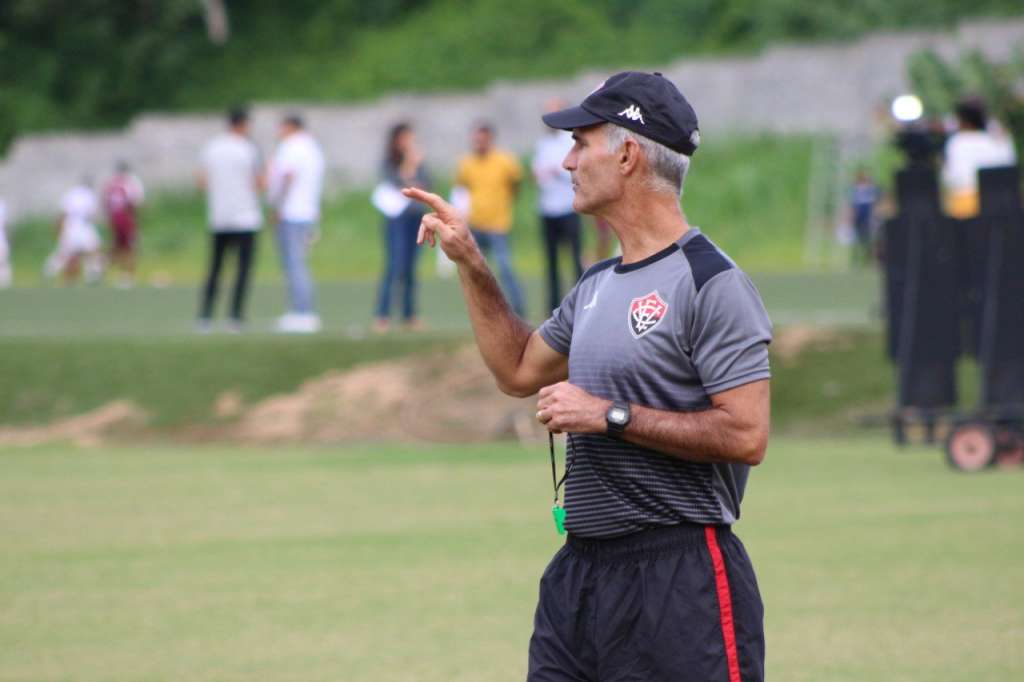 Amadeu já fez seu primeiro treino no Vitória