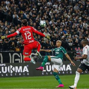 Corinthians enfrenta Goiás de olho no G-6 do Brasileirão