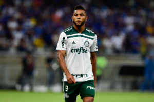 Recuperado de lesão, Borja volta aos treinos no Palmeiras