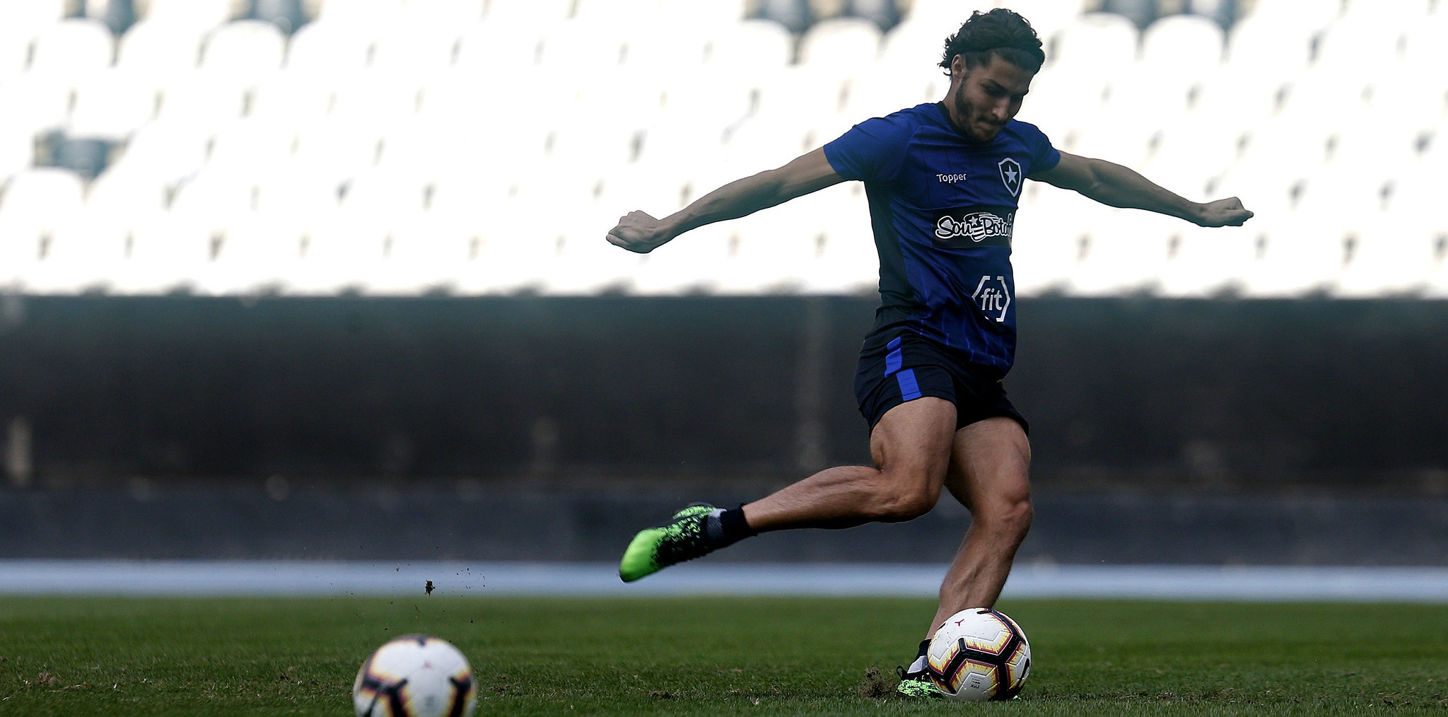 Com apoio psicológico e conversas com Barroca, Marcinho celebra fase no Botafogo