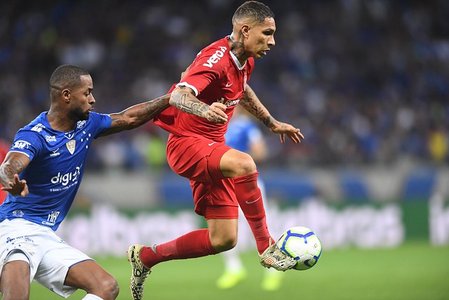 Inter negocia com Federação Peruana para ter Guerrero na semi da Copa do Brasil