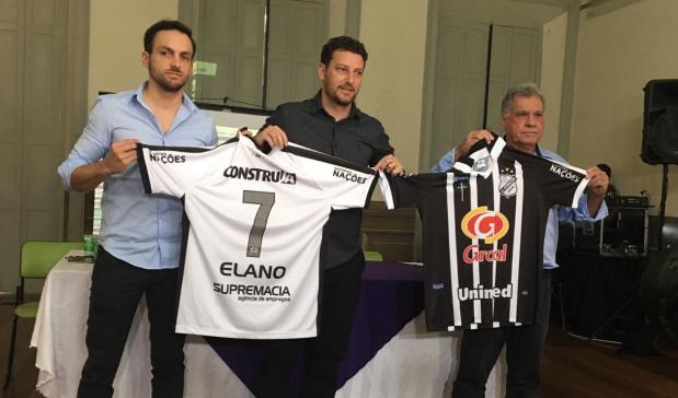 Elano (ao centro) é o novo técnico da Inter de Limeira - Foto: Edmar Ferreira
