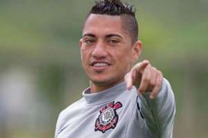 Ralf segue tratamento e deve voltar a reforçar o Corinthians daqui duas semanas