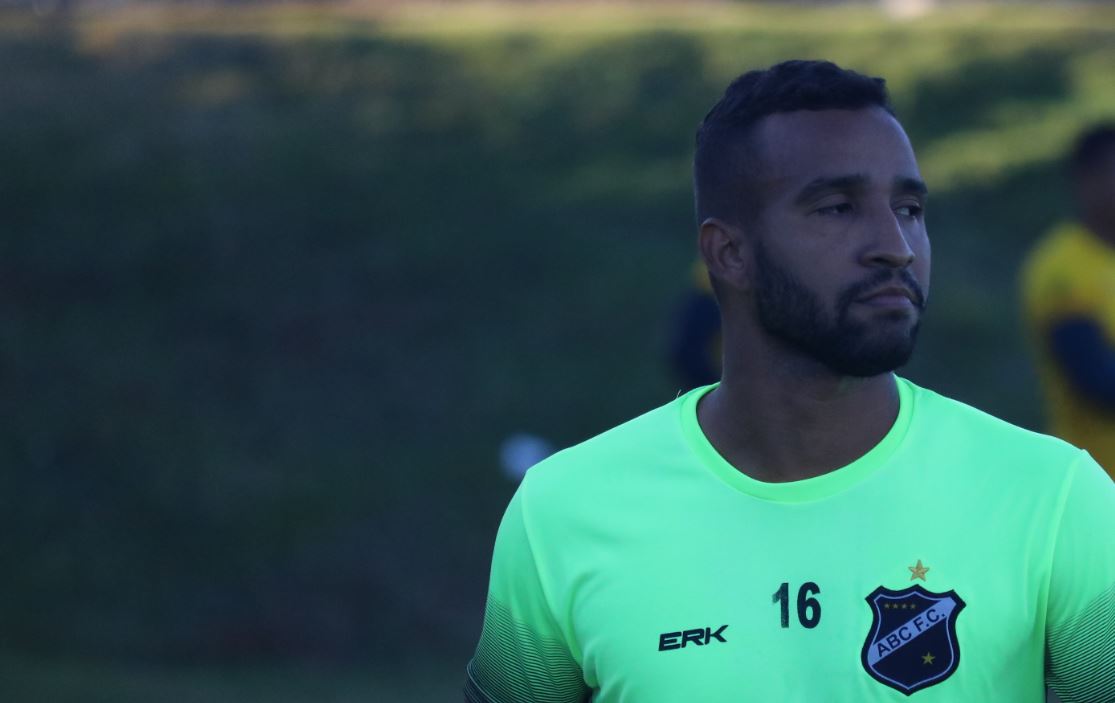 Série C: Após vitória, lateral do ABC espera ‘jogo mais difícil’ contra o Imperatriz