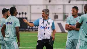Novo técnico do Goiás evita falar de reforços e sonha com Libertadores