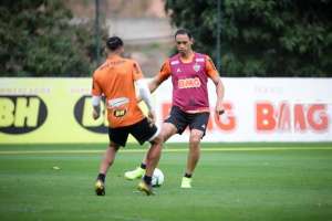 Ricardo Oliveira pede 'postura agressiva' do Atlético-MG contra o Fluminense