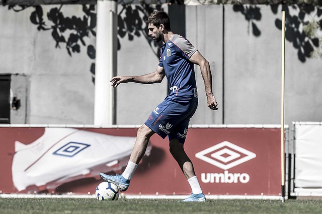 Regularizados, reforços estão liberados para estrear pelo Santos no clássico