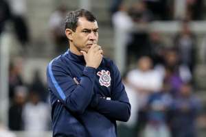 Carille cumpre promessa, ataque quase dobra finalizações e Corinthians embala