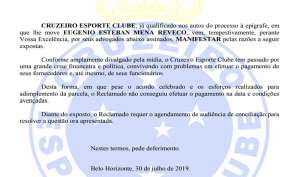 'Quebrado', Cruzeiro busca mais um acordo judicial com lateral chileno ex-São Paulo