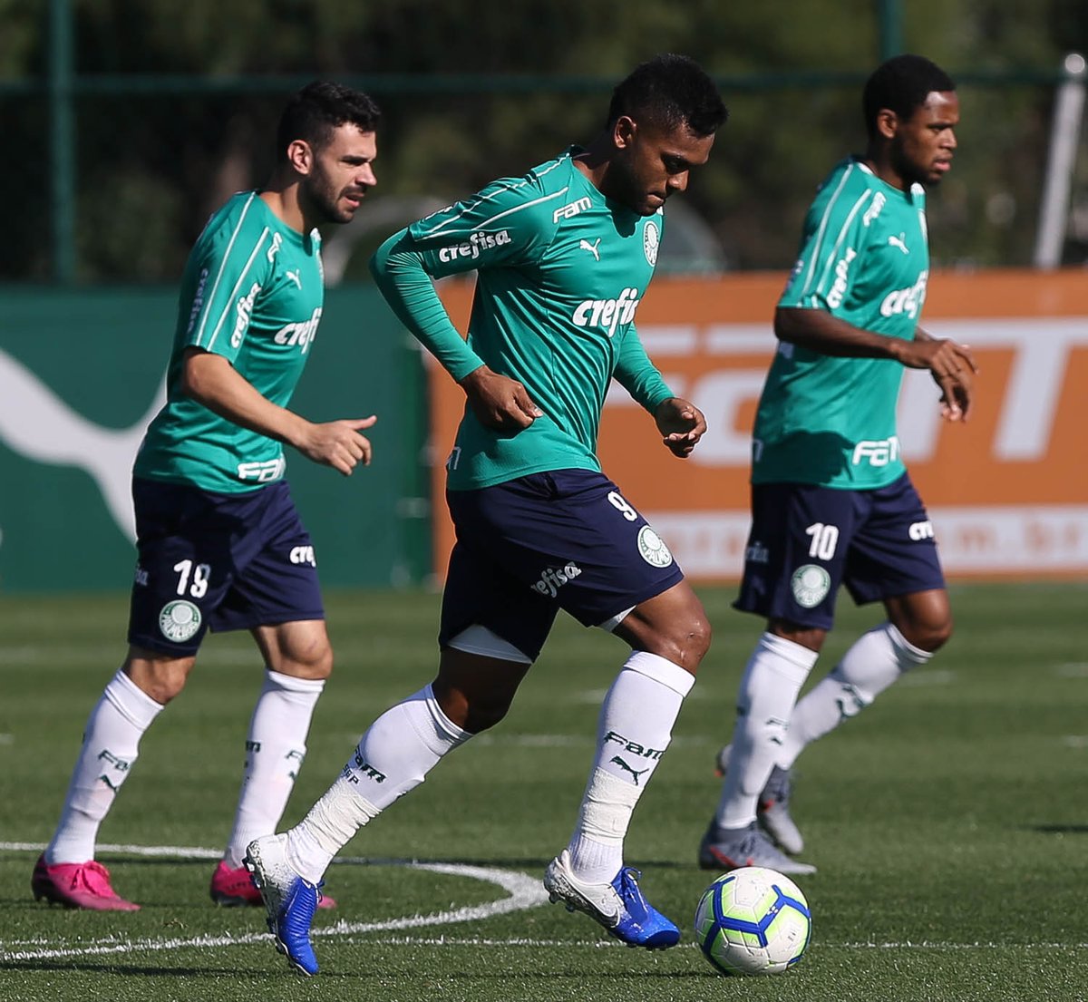 Com Borja e Ramires, Palmeiras treina com a força máxima para enfrentar o Bahia