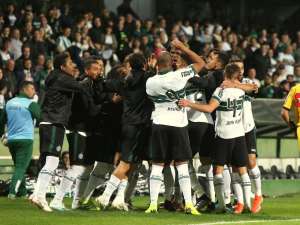 Coritiba x Figueirense - Casa cheia para colocar o Coxa no G4?