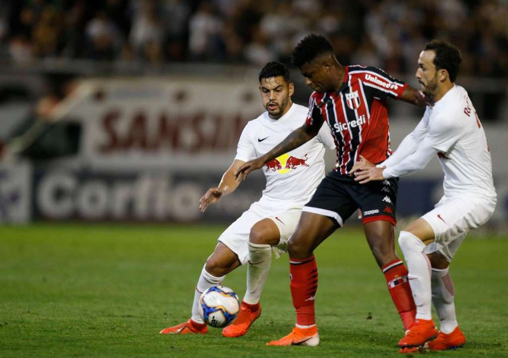 O atacante Erick Luis ficou na bronca com os jogadores do Bragantino