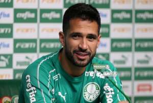 Jogadores do Palmeiras criticam a arbitragem e o VAR após empate