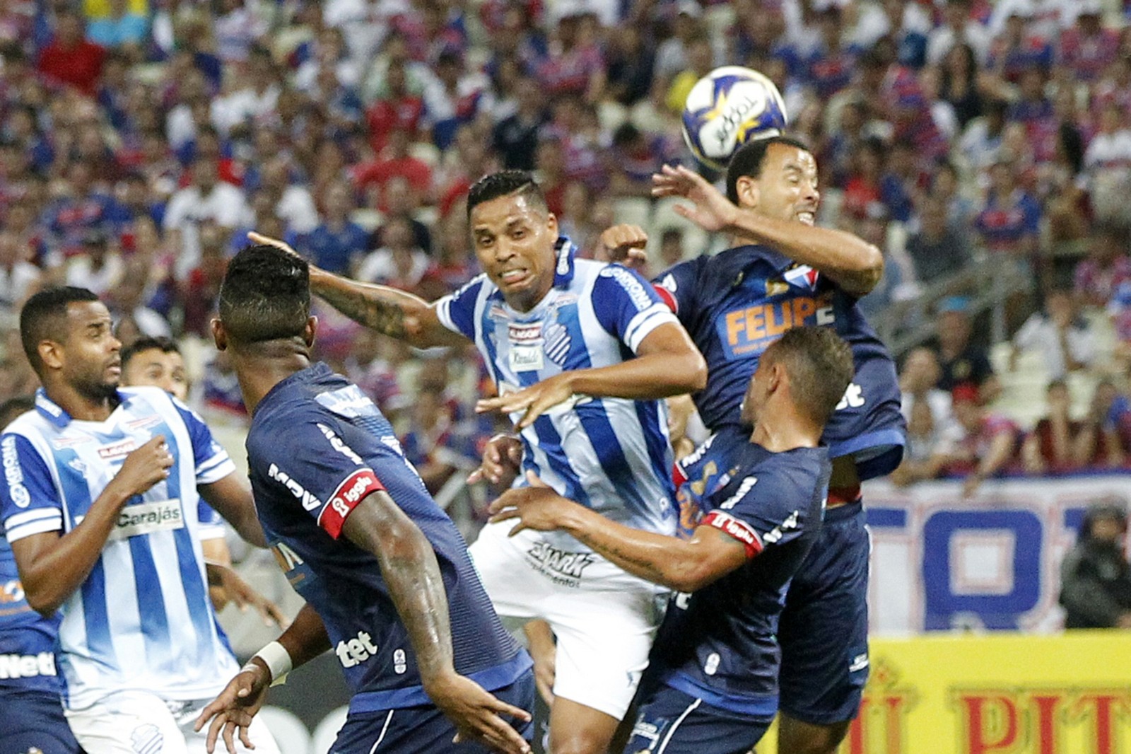 Após saída de Rogério Ceni, Fortaleza encara CSA sob comando de interino