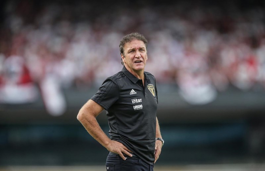 São Paulo se tornará mais versátil com Daniel Alves e Juanfran, projeta Cuca