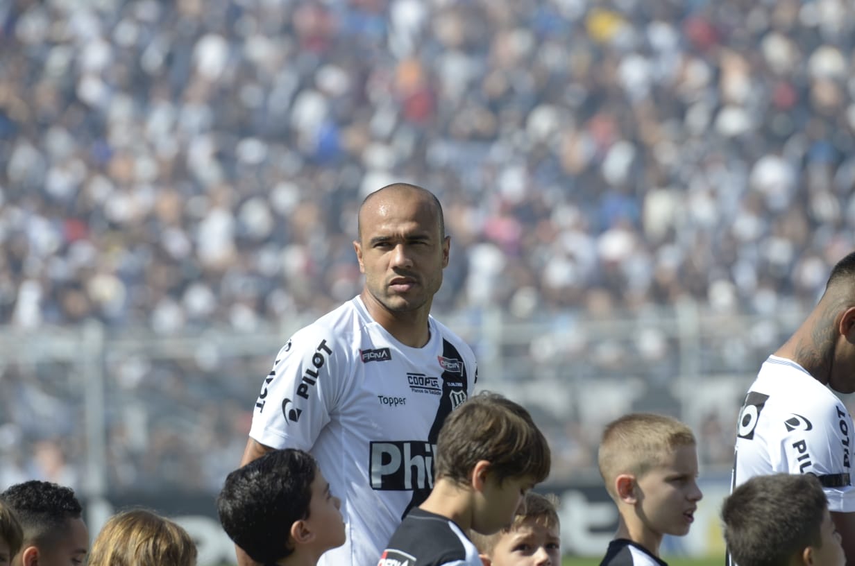 Série B: À espera de parecer do DM, Jorginho tem desfalques no time titular da Ponte Preta