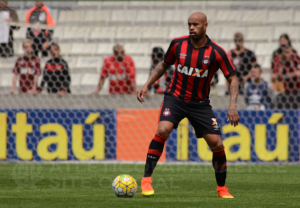 Conmebol julga dupla do Athletico-PR por doping, mas adia decisão