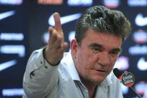 Andrés diz a conselheiros do Corinthians que acordo com Odebrecht está encaminhado