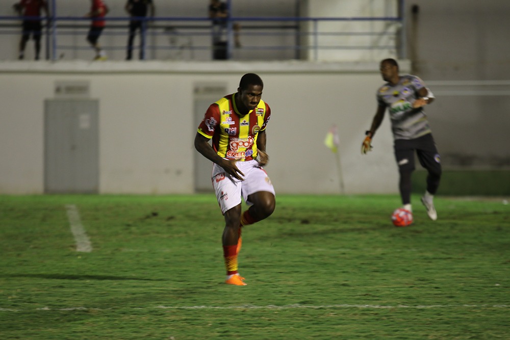 Após se destacar na Série D,  atacante é anunciado como reforço de time europeu