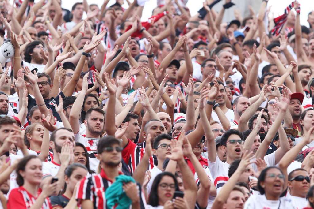 São Paulo inicia venda de ingressos para possível estreia de Daniel Alves