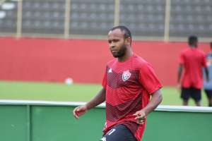 Série B: Vitória perde os dois laterais titulares para jogo em Maceió