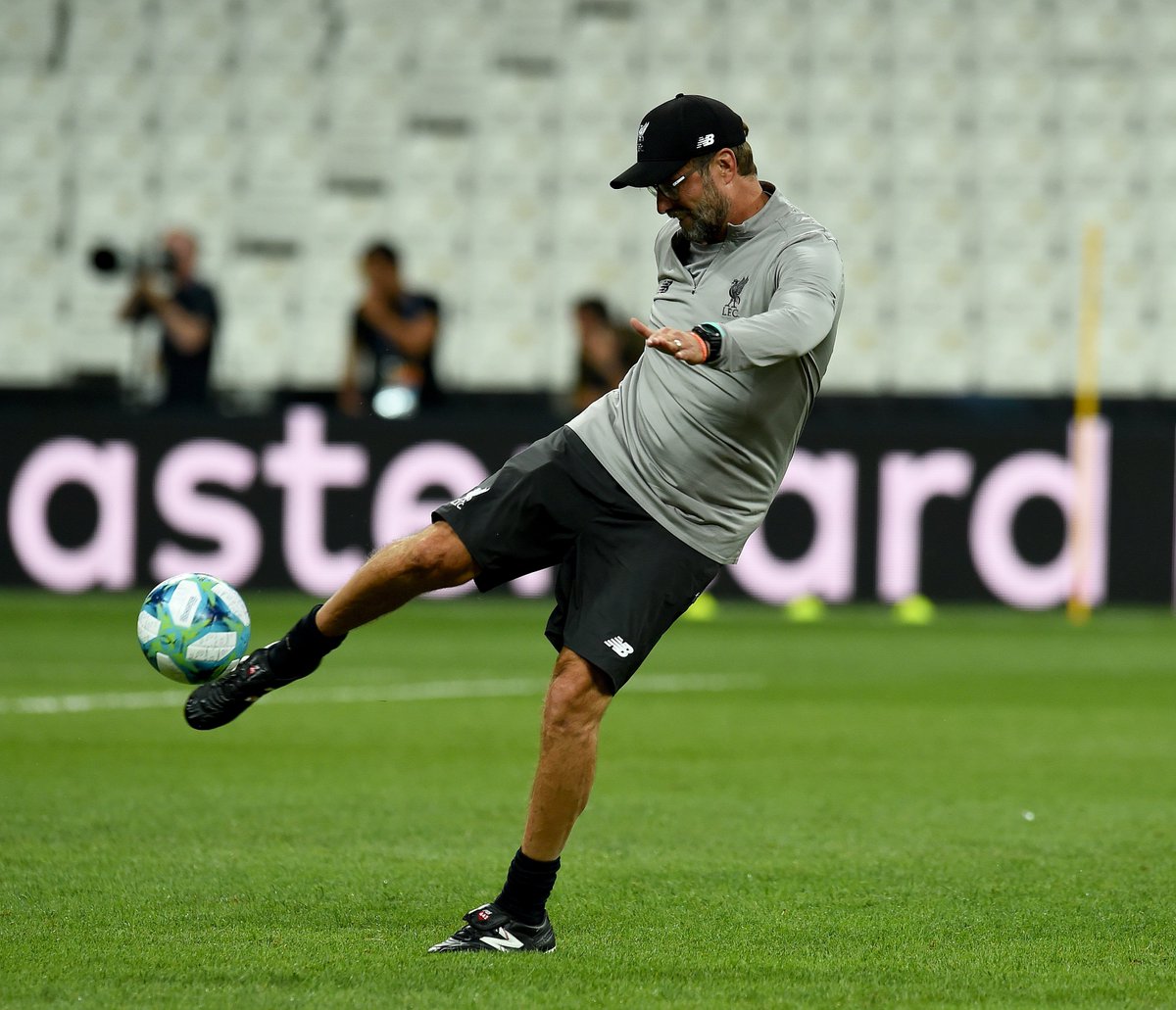 Klopp aponta “magia” de Istambul e exalta peso de fãs do Liverpool contra Chelsea