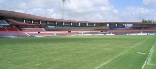 Assembleia de Alagoas troca nome de estádio: sai o Rei Pelé, entra a Rainha Marta