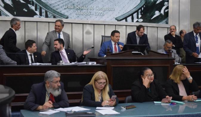 Assembleia dividida com PL