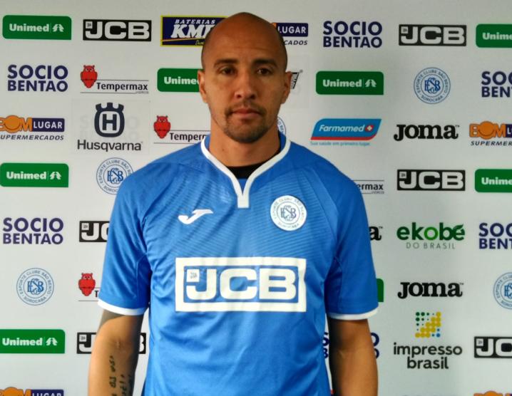 Série B: São Bento acerta com Hugo Almeida, ex-atacante de Botafogo e Coritiba