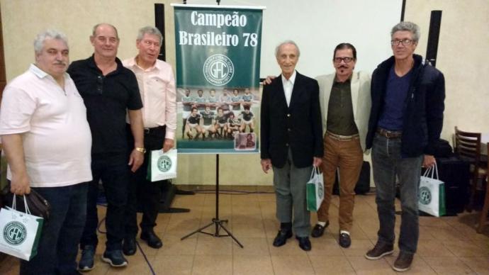 Jogadores Campeões Brasileiros pelo Guarani em 1978 na homenagem feita por um grupo de conselheiros para comemorar os 41 anos da conquista - Divulgação