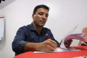 Zé Ricardo fala da responsabilidade em substituir Ceni no Fortaleza