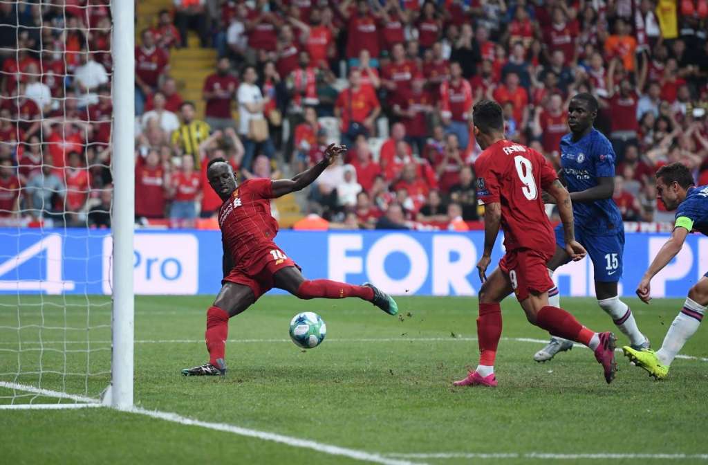Mané marcou os dois gols do Liverpool durante o jogo: um no tempo normal e outro na prorrogação