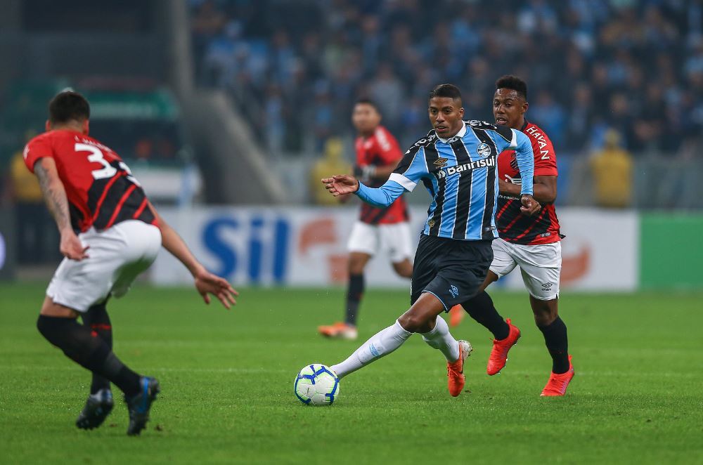 Jogadores do Grêmio comemoram vantagem, mas avisam: “Não tem nada ganho”