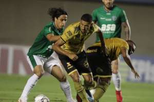 Série B: Duelo entre Guarani e Vila Nova põe frente a frente os piores ataques