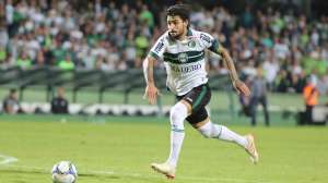 Série B: Lateral tem lesão confirmada e desfalca Coritiba nos próximos três jogos