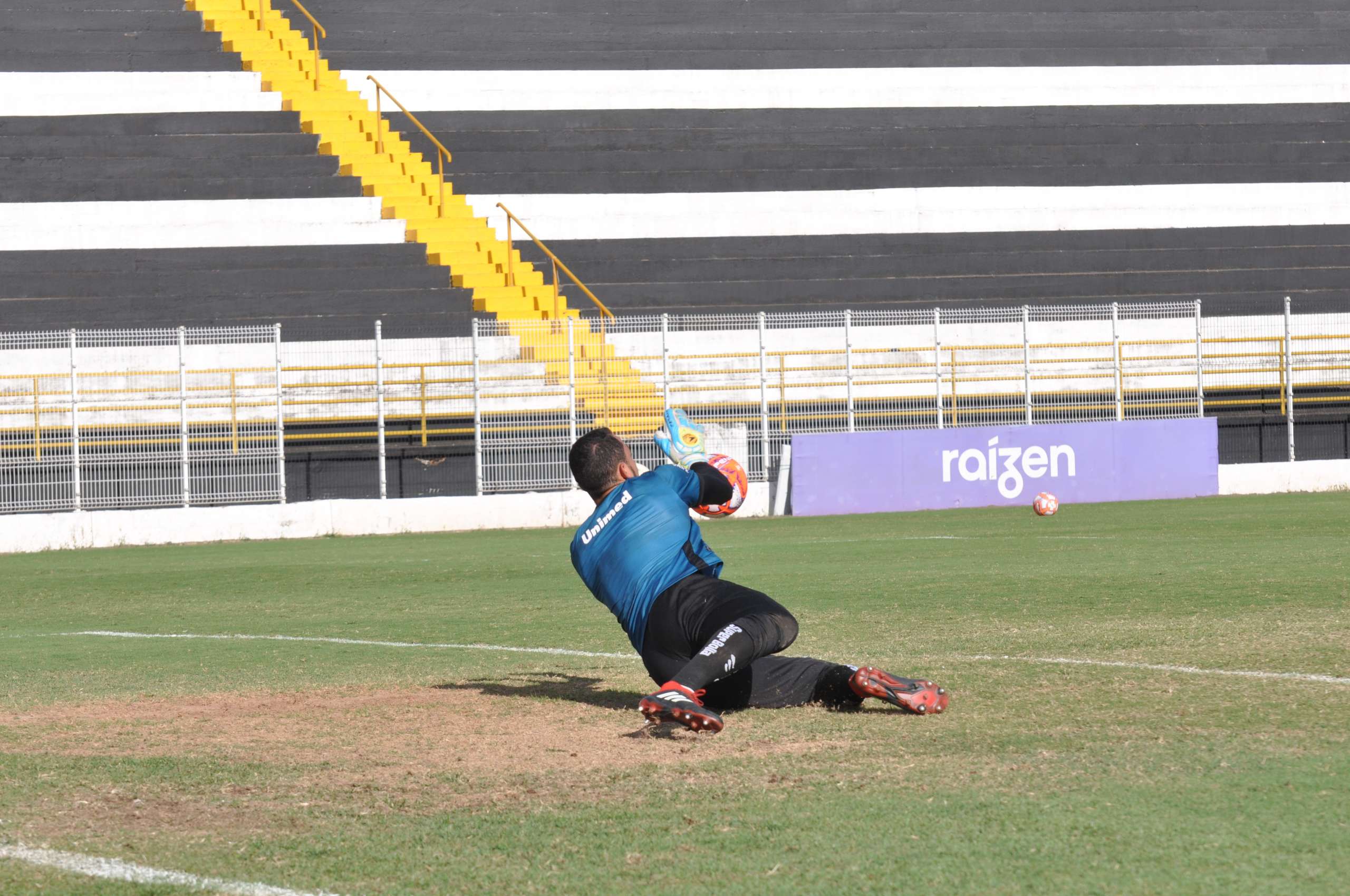 Copa Paulista: Revelado no XV de Piracicaba, goleiro quer time já focado na 2ª fase