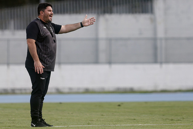 Corinthians prepara reencontro com Eduardo Barroca, ex-técnico do seu time sub-20