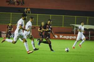 Série B: Vitória embarca para Maceió querendo encerrar o jejum como visitante